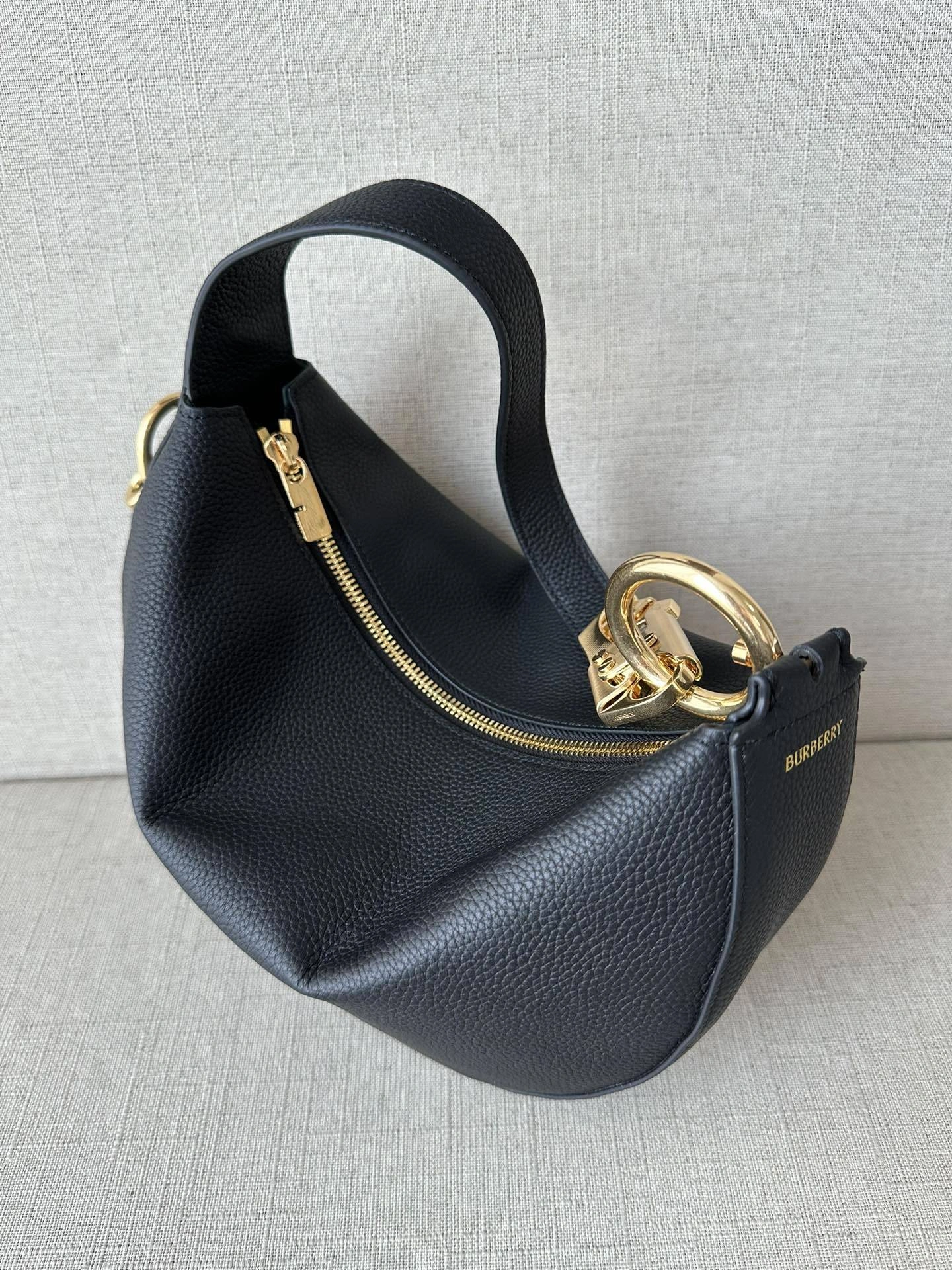 MOMO- 2ur25rry 81048151 high quality version Knight Arc cowhide item：E-B177I2516