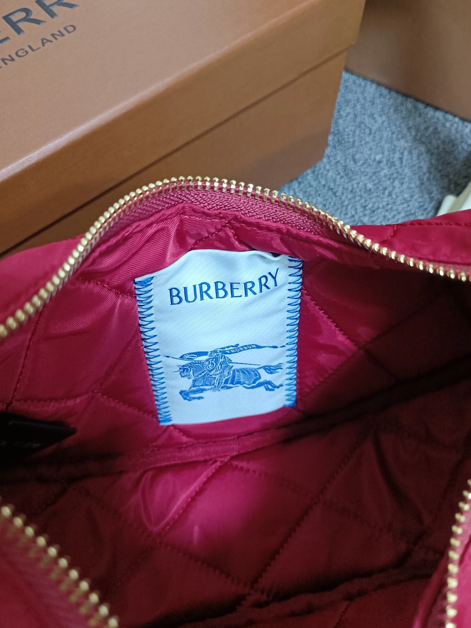 MOMO- 2ur25rry 81112211 high quality version Horseshoe nylon item：E-B177I2517