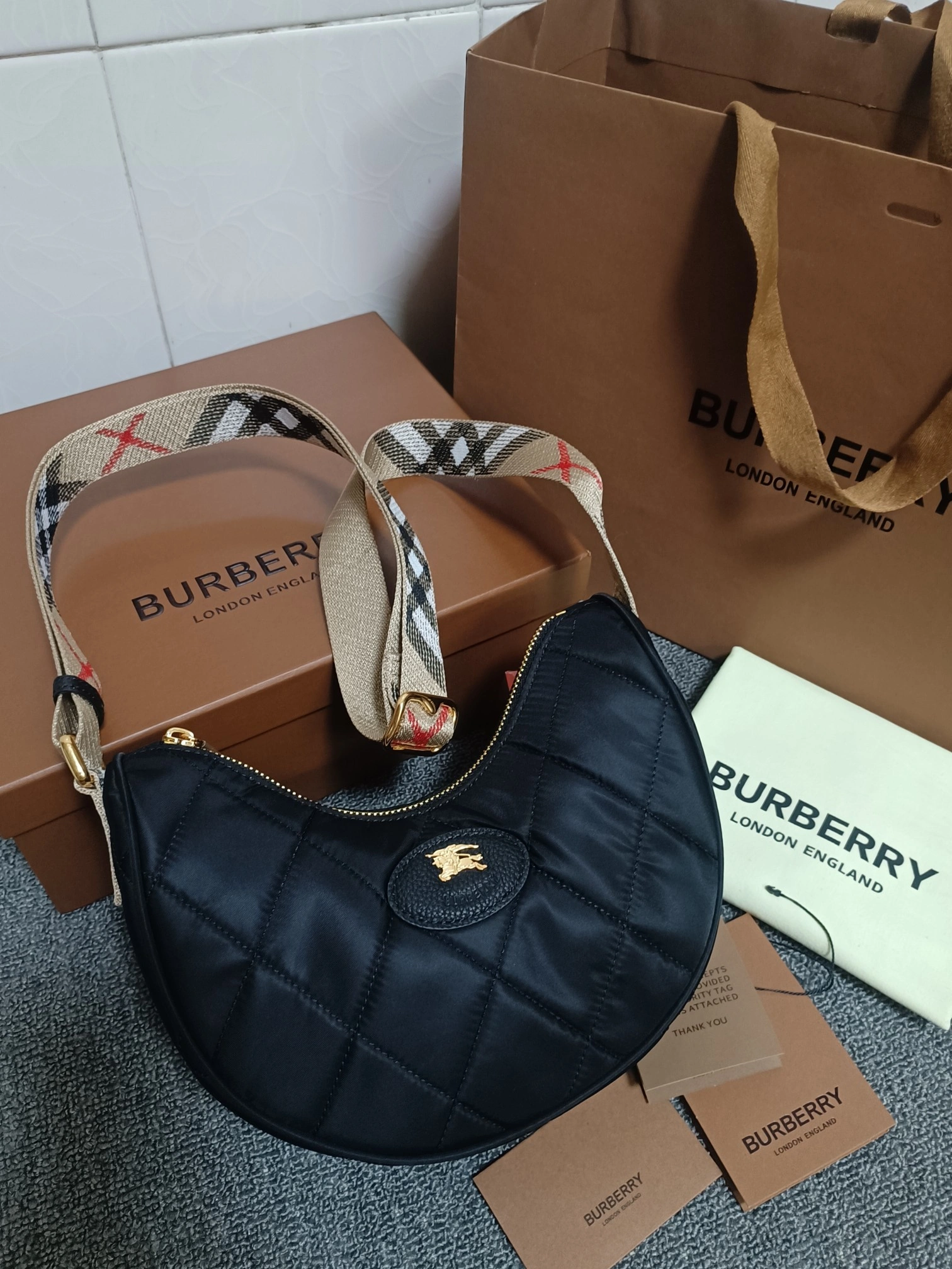 MOMO- 2ur25rry 81119281 high quality version Horseshoe item：E-B177I2524