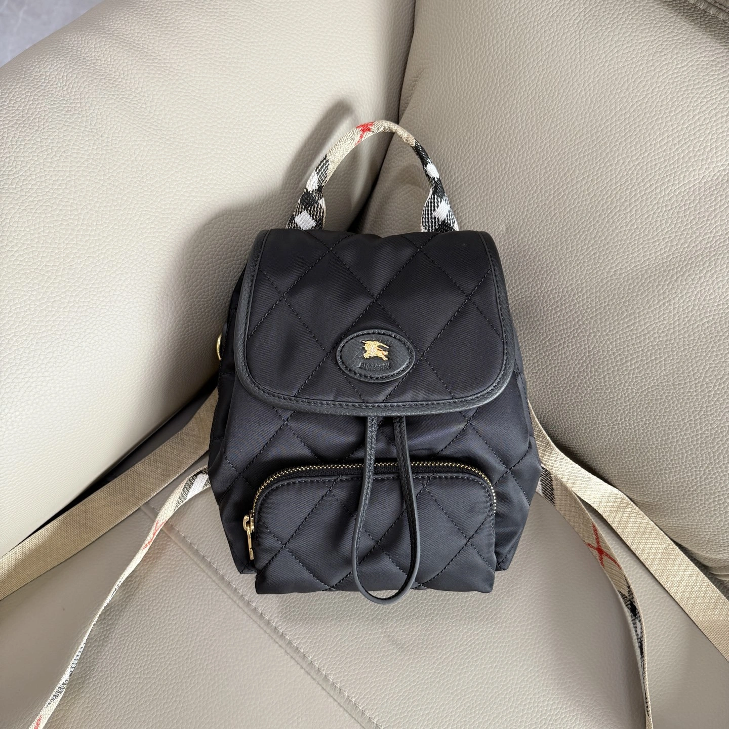 MOMO--2ur25rry 81187481 high quality version Horseshoe item:E-B564L1812T