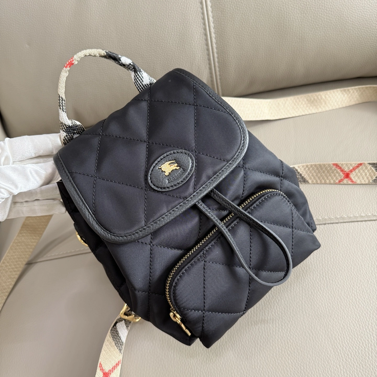 MOMO--2ur25rry 81187481 high quality version Horseshoe item:E-B564L1812T