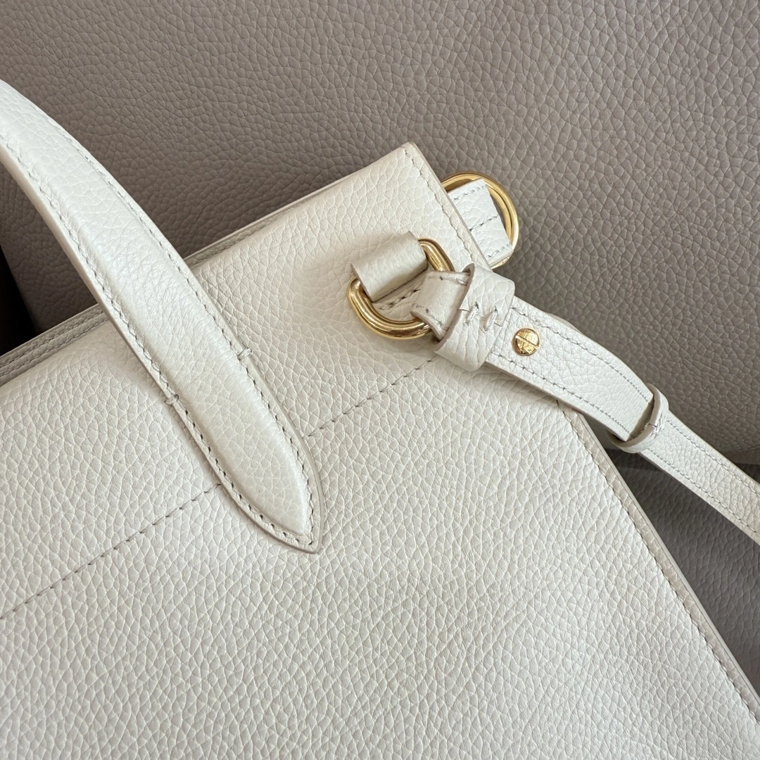 MOMO- 2ur25rry P81113491 high quality version calfskin item：E-B177I2520