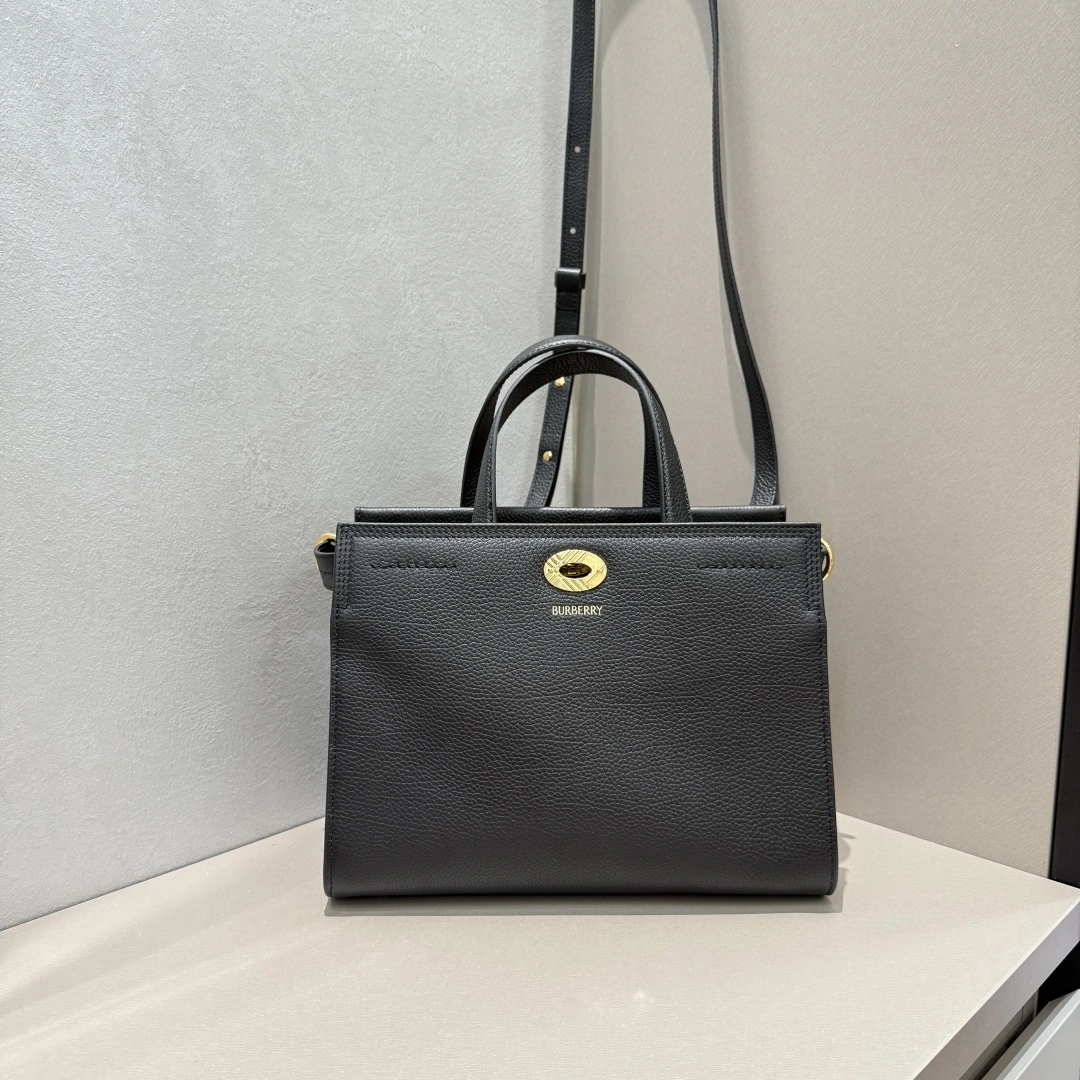 MOMO- 2ur25rry P81113501 high quality version calfskin item：E-B177I2521
