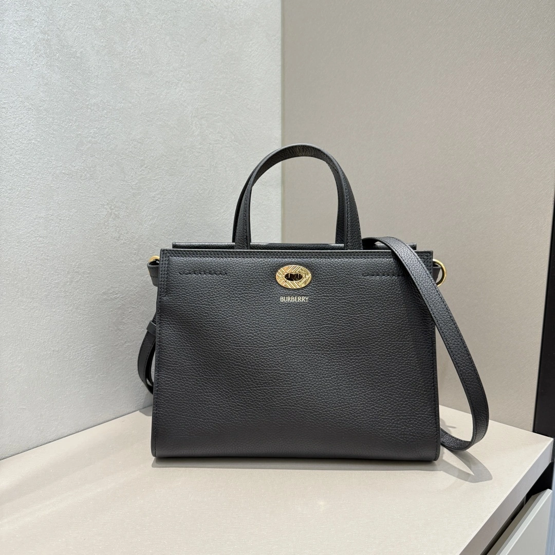MOMO- 2ur25rry P81113501 high quality version calfskin item：E-B177I2521