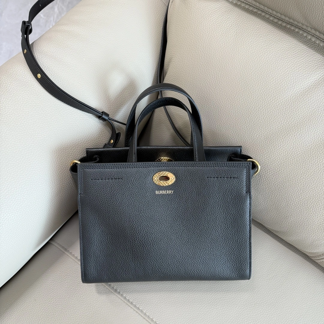 MOMO- 2ur25rry P81113501 high quality version calfskin item：E-B177I2521