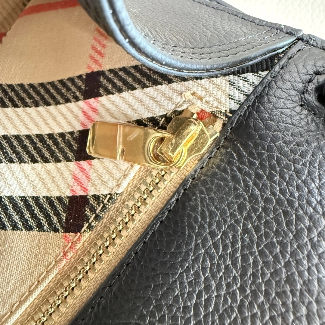 MOMO- 2ur25rry P81113501 high quality version calfskin item：E-B177I2521