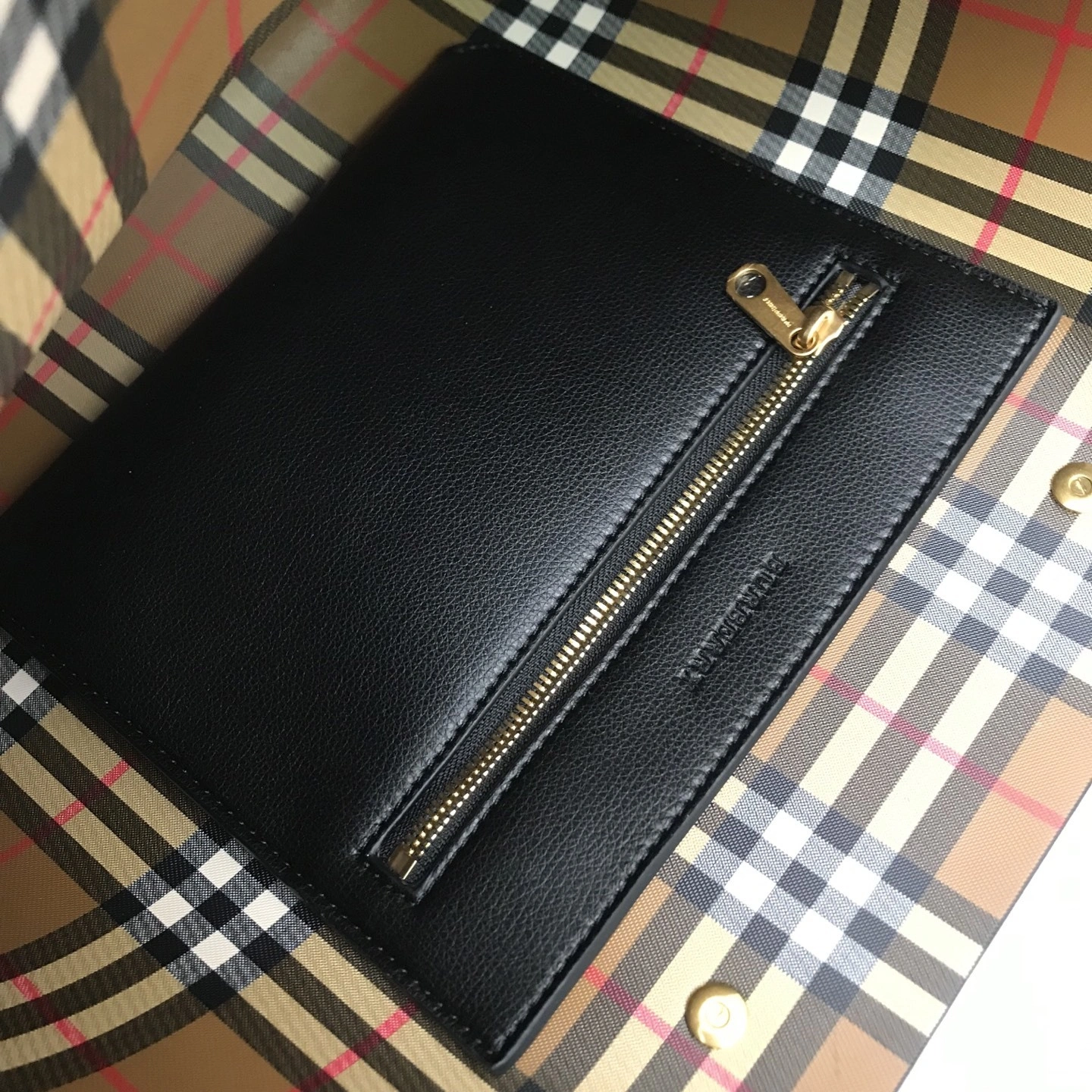 MOMO- 2ur25rry high quality version item：E-B000J2399F