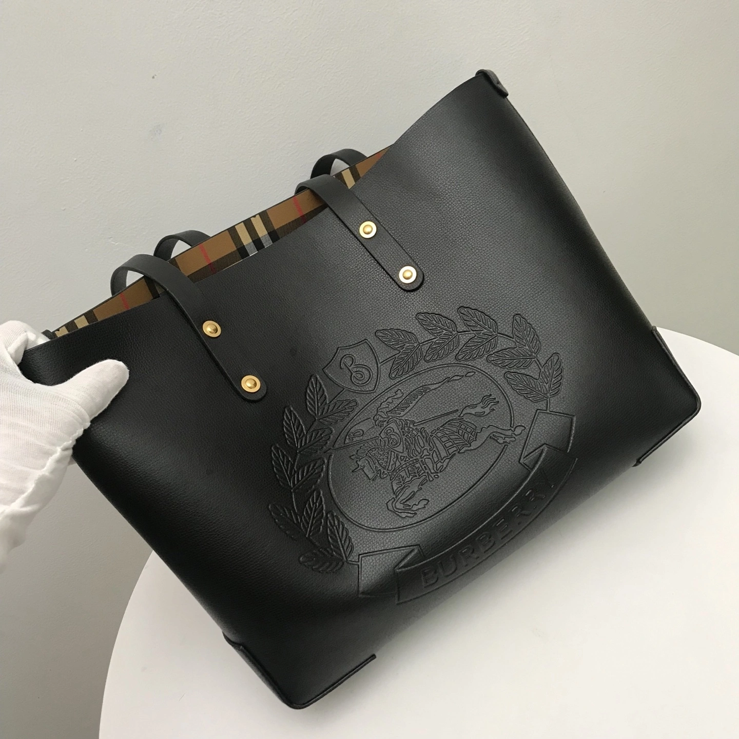 MOMO- 2ur25rry high quality version item：E-B000J2399F