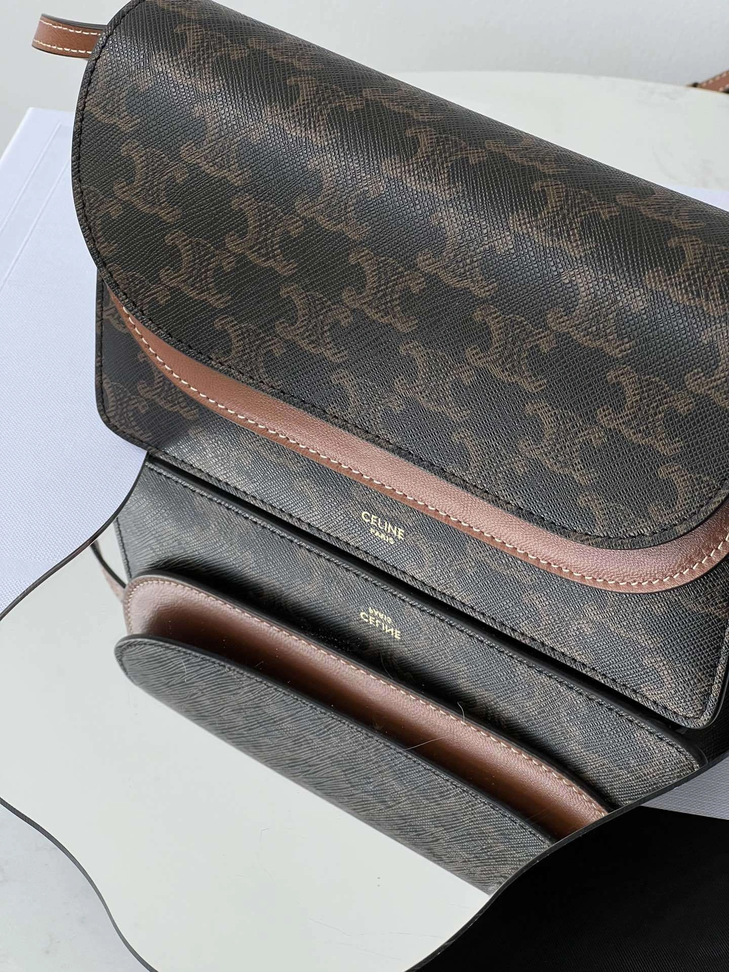 MOMO- 358i95 10D852CG9-04LU high quality version Woc item:E-B805J2404