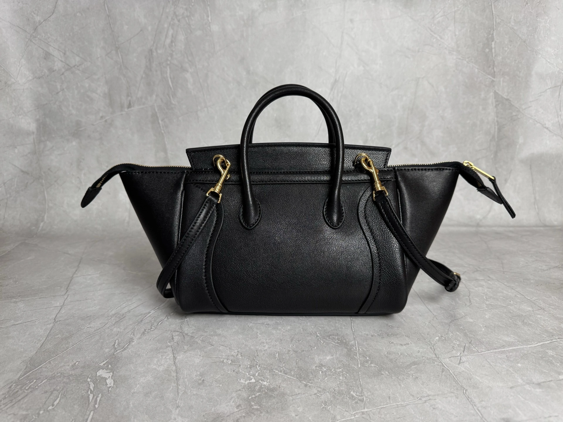 MOMO--358i95 124213GW2-38NO high quality version sheepskin item:E-B000L1617T