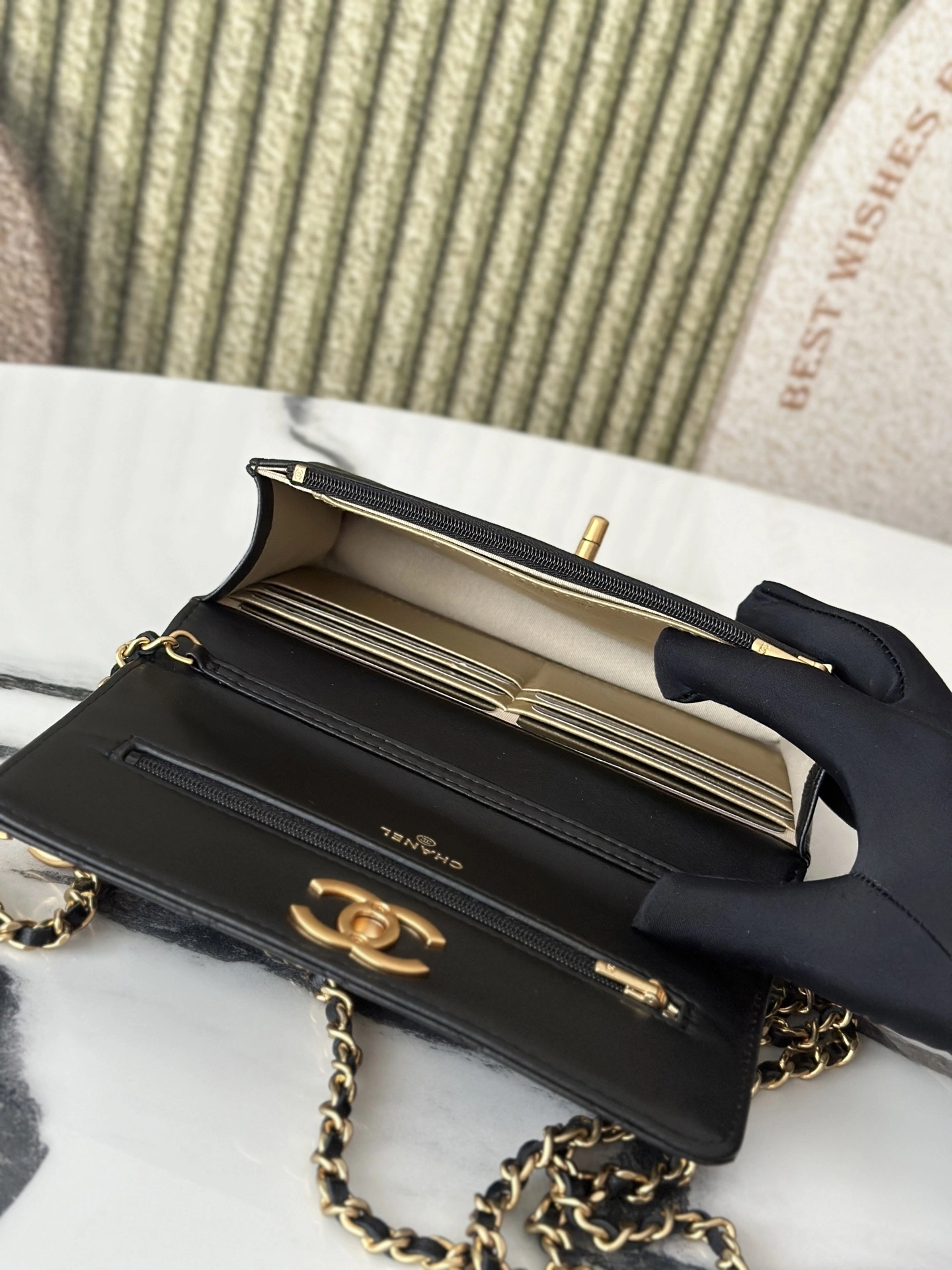MOMO--3h1958 AP3938-B21572-94305 high quality version sheepskin item:E-B000L1606T