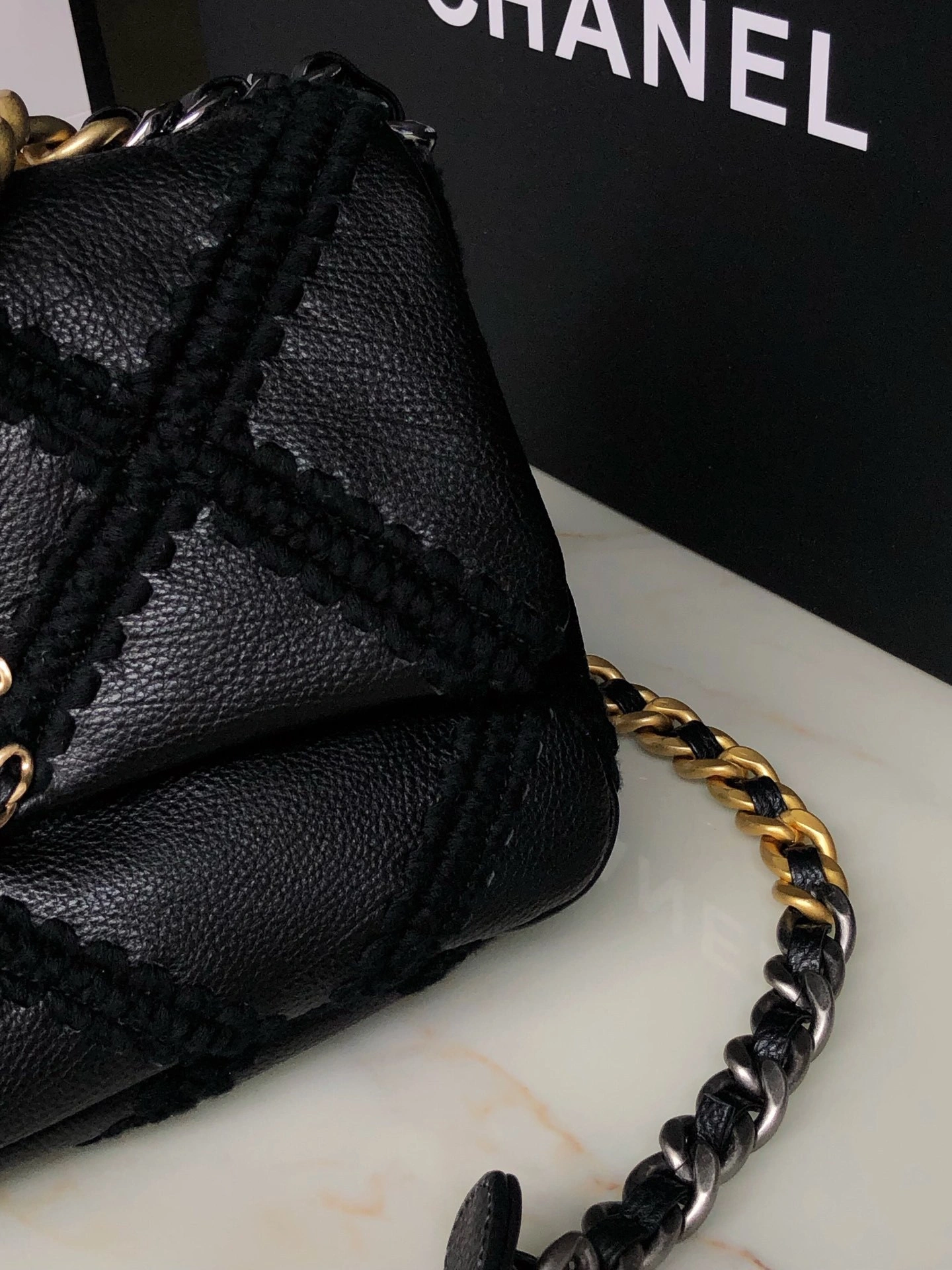 MOMO--3h1958 AS1160-B04824-94305 high quality version cowhide item:E-B000J1922