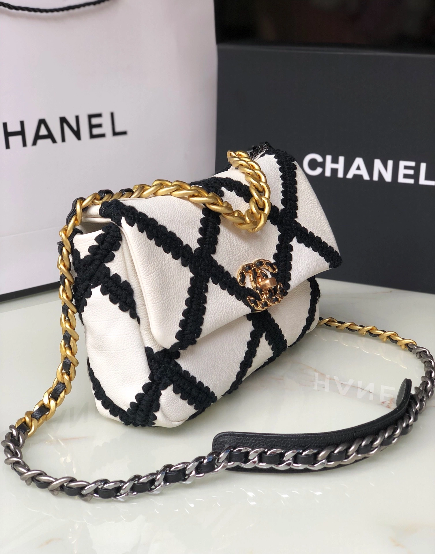 MOMO--3h1958 AS1160-B04824-C0200 high quality version cowhide item:E-B000J1923