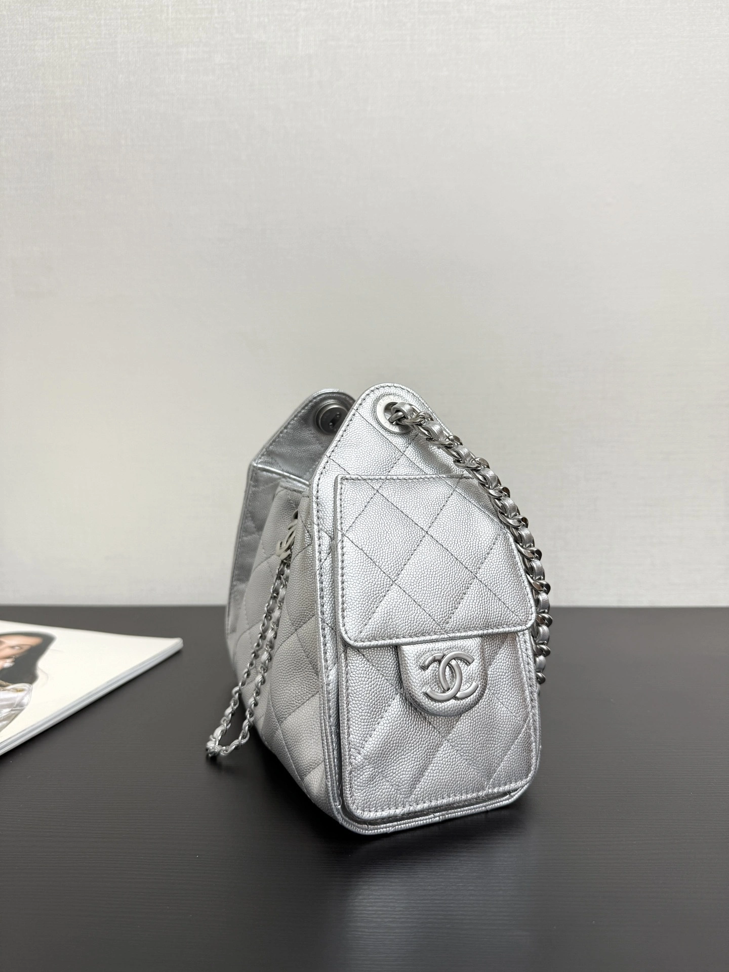 MOMO--3h1958 AS5631-B22716-U5341 high quality version cowhide item:E-B000L1029W