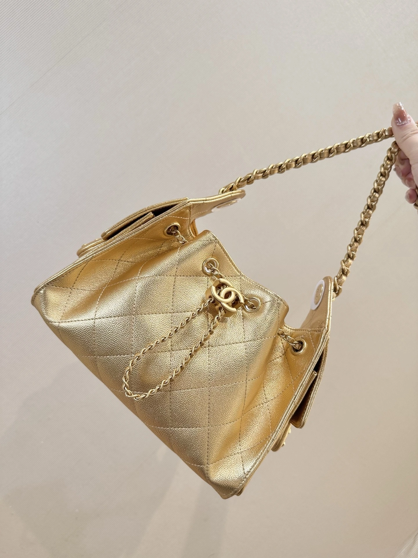 MOMO--3h1958 AS5631-B22719-U5344 high quality version item:E-B000L1027W