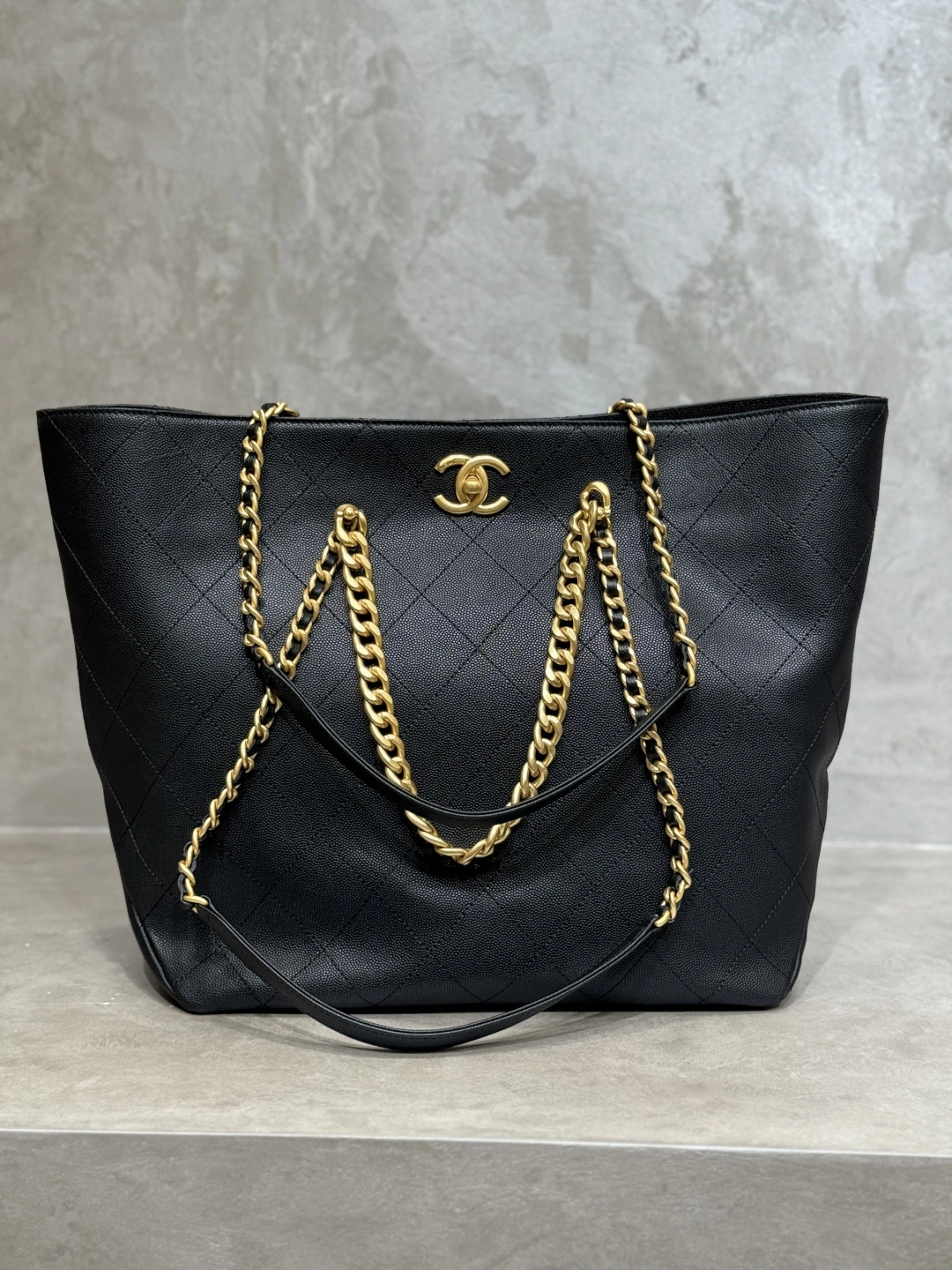 MOMO--3h1958 AS5746-B21867-94305 high quality version cowhide item:E-B000L0722T