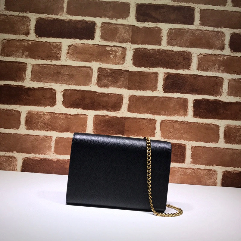 MOMO- 401232-A7M0T-1000 item：B-B063F1716C
