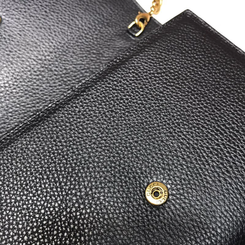 MOMO- 401232-A7M0T-1000 item：B-B063F1716C