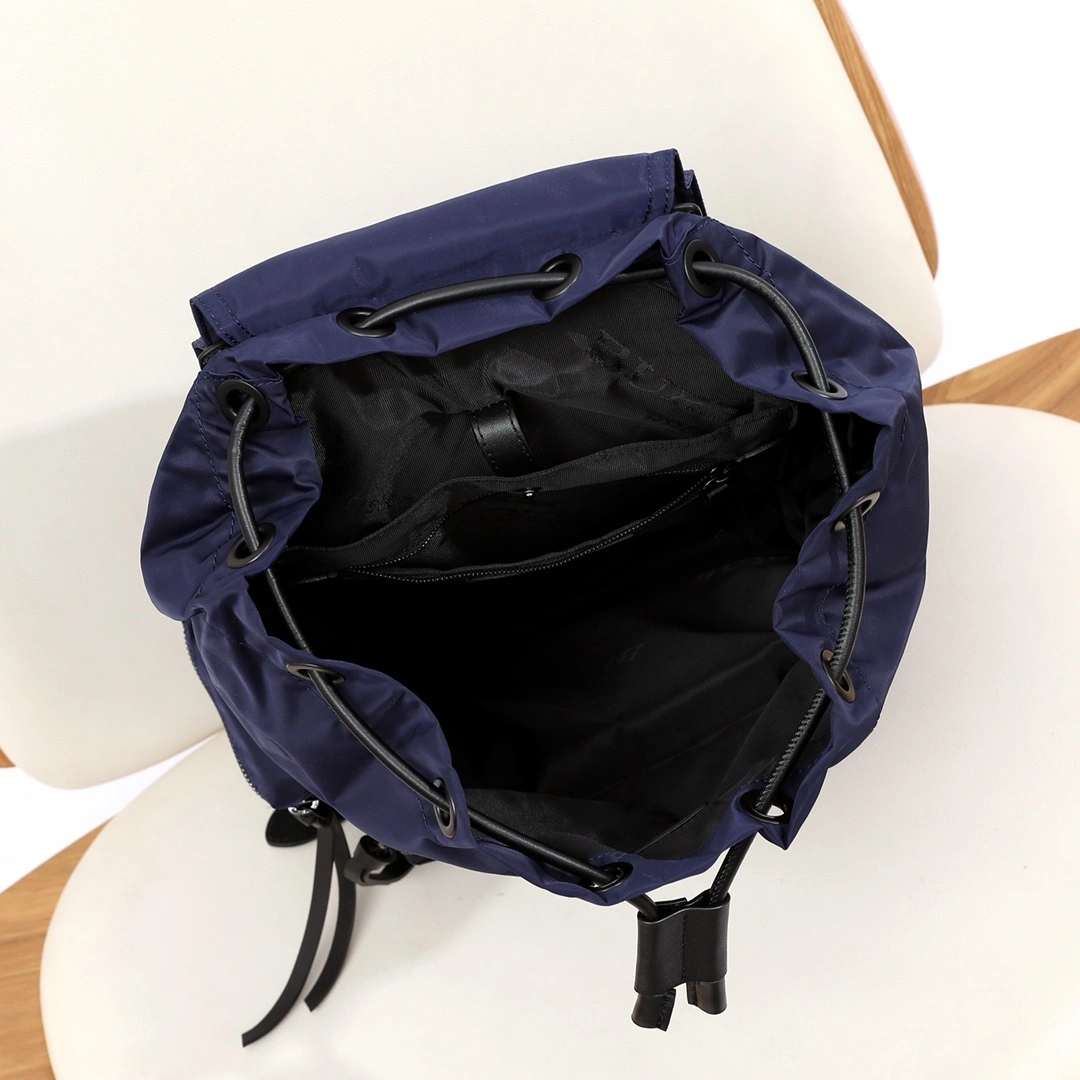 MOMO- 4020937 item:D-B000A2445R