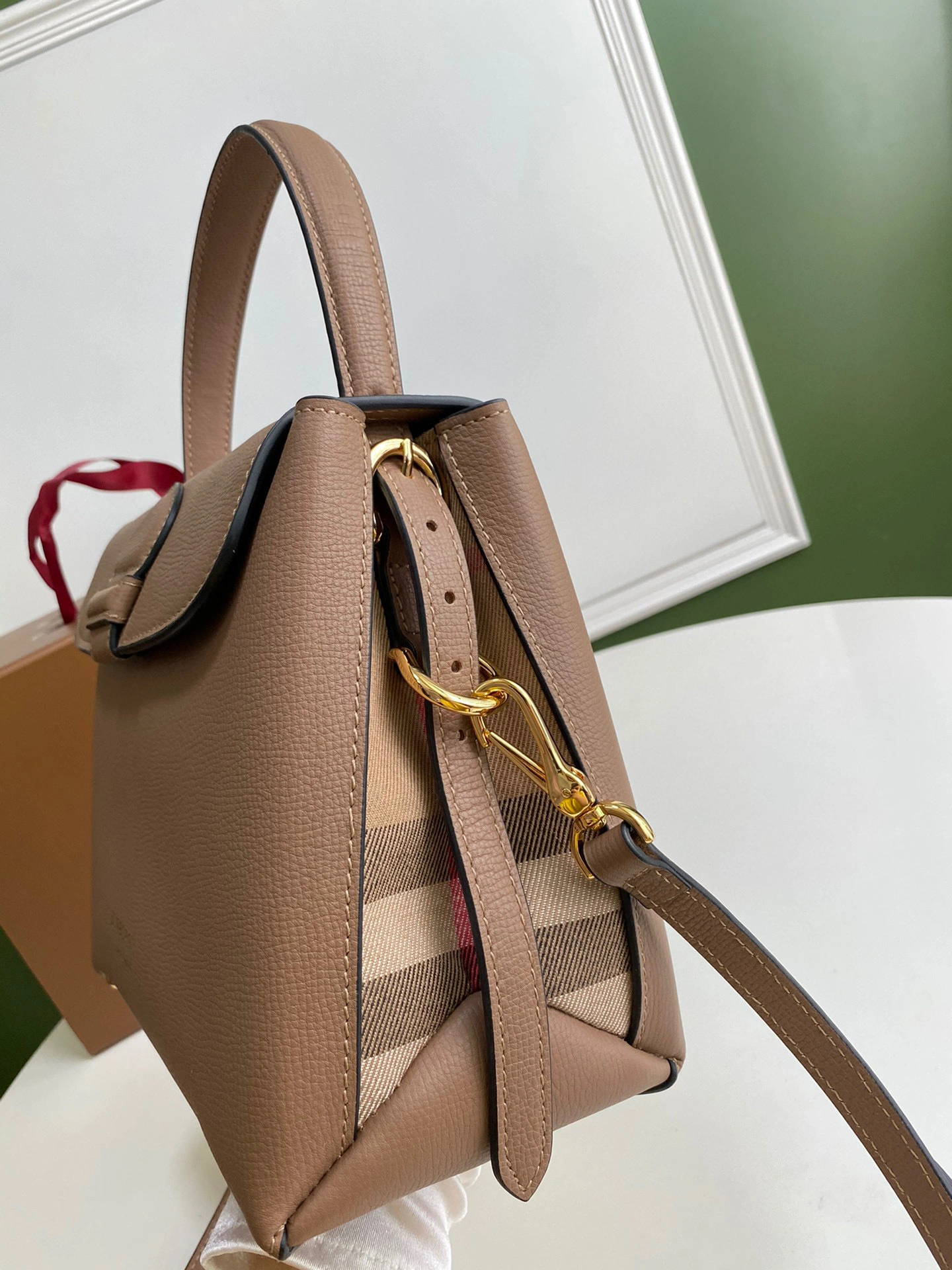 MOMO- 40611721 cowhide item：B-B000F1407C