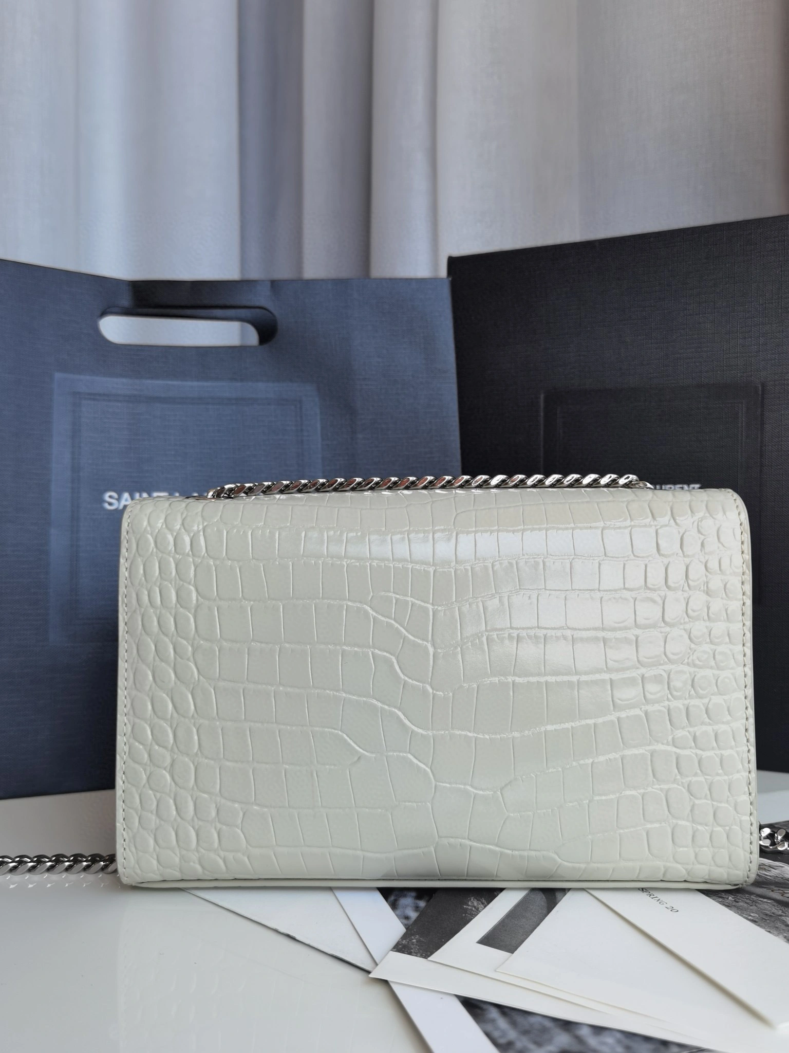 MOMO- 452159-DND1N-9207 KATE calfskin item：B-B063F0604C
