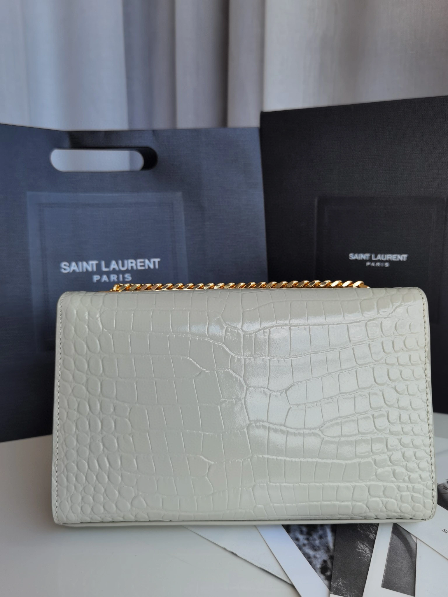 MOMO- 452159DND1J9207 KATE calfskin item：B-B063F0603C