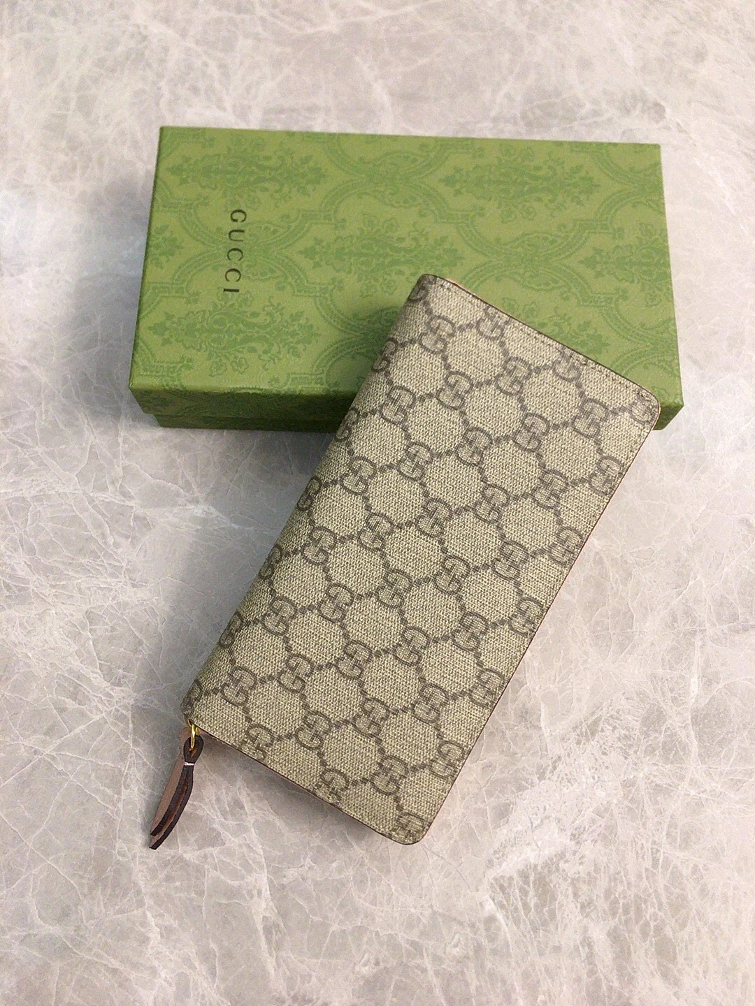 MOMO- 456117 Calfskin Ophidia item : A-B00M0119