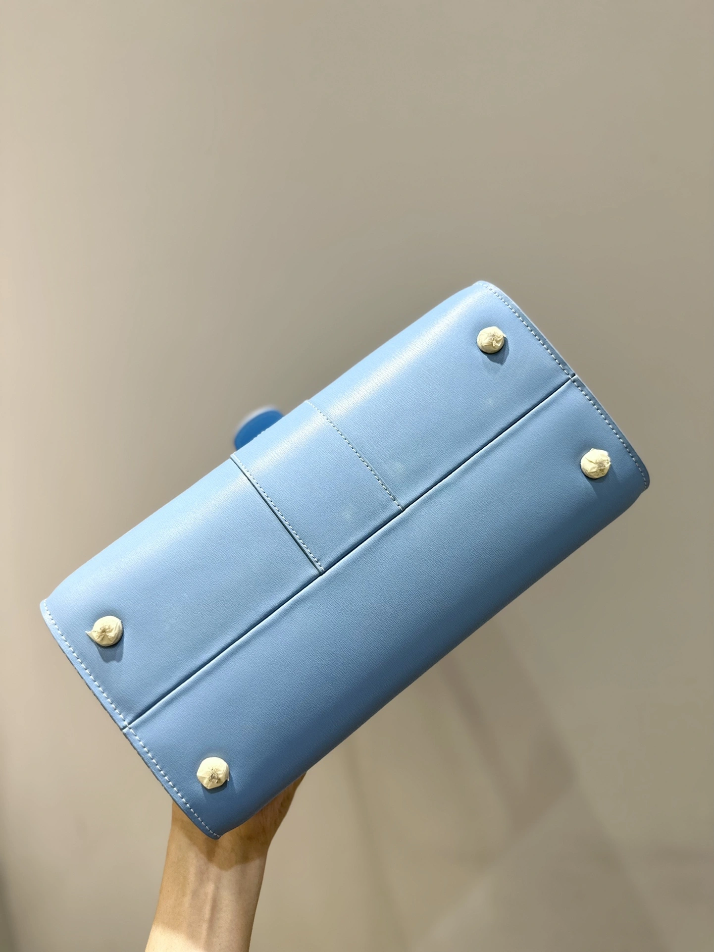 MOMO- 458v1ux AA0480AAM040BCM high quality version lambskin item：E-B177I2534