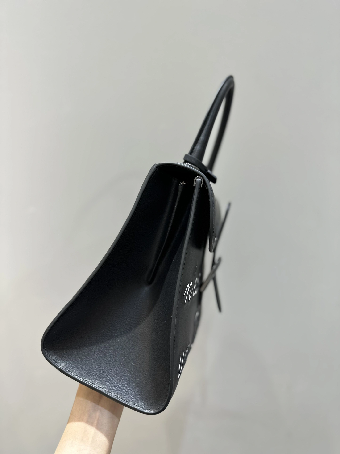 MOMO- 458v1ux AA0480AAM099ZPN high quality version lambskin item：E-B177I2535