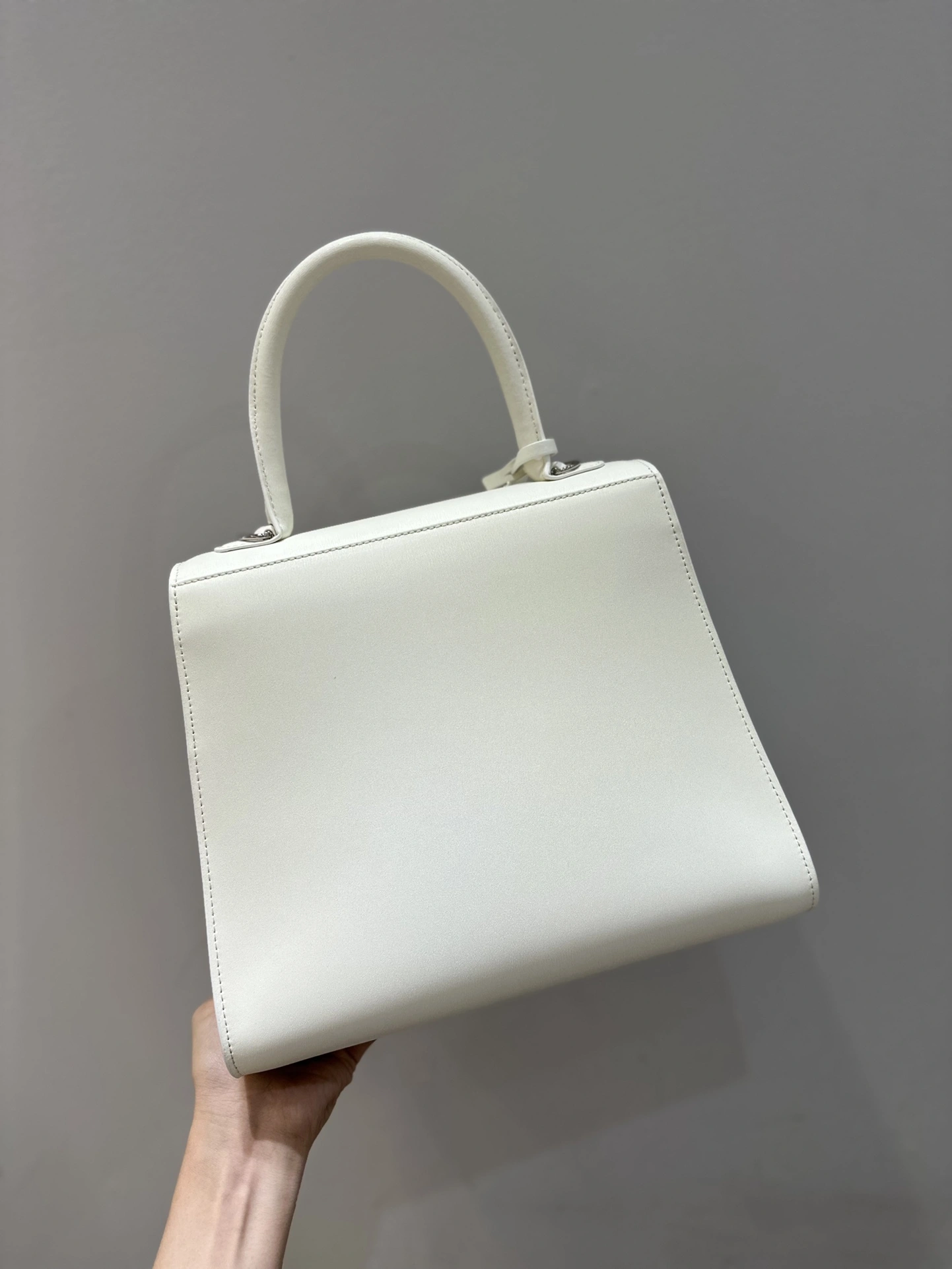 MOMO- 458v1ux AA0480BFF010DCM high quality version lambskin item：E-B177I2533