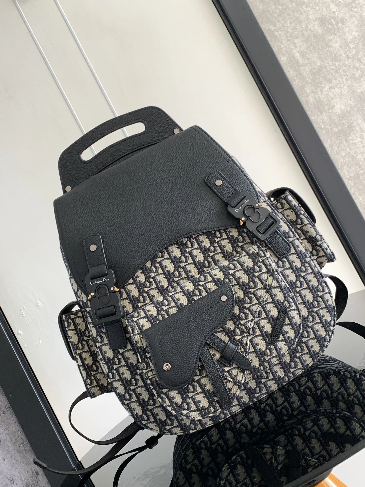 MOMO--4ior 1ADBA164YKS_H27E Gallop cowhide item:D-B184H1512