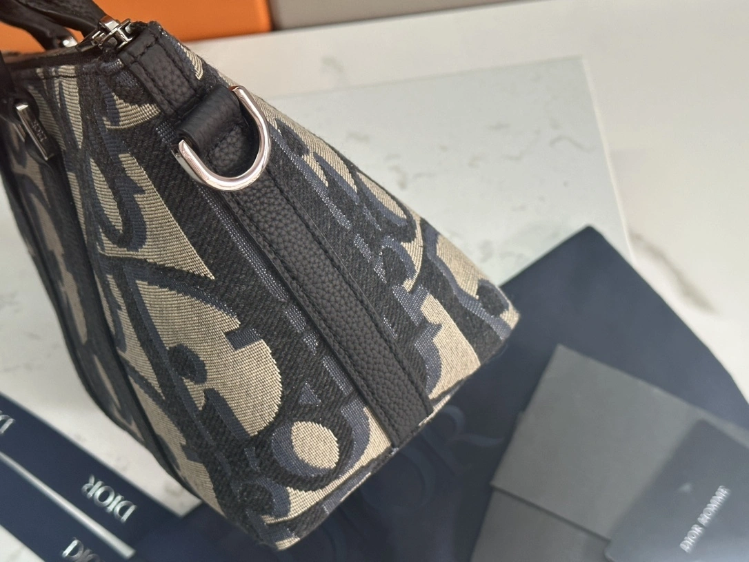 MOMO--4ior 1ESPO322YXL_H27E Weekender 25 item:D-B184H1515