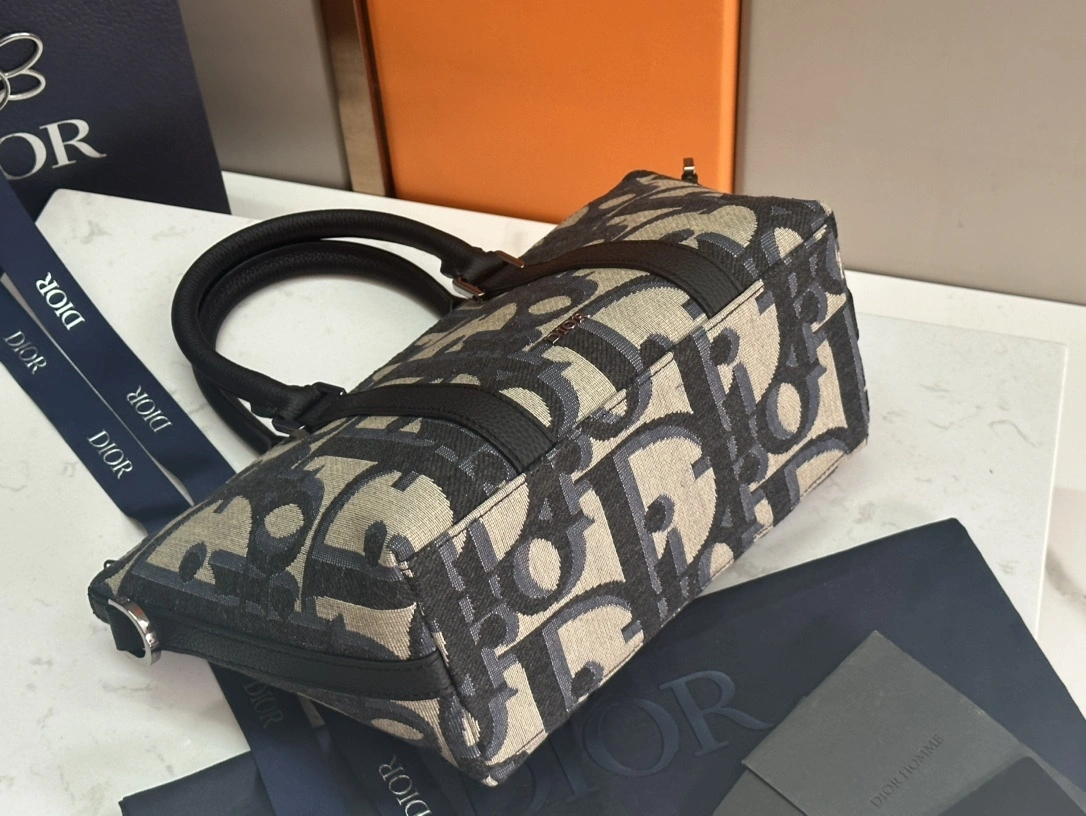 MOMO--4ior 1ESPO322YXL_H27E Weekender 25 item:D-B184H1515