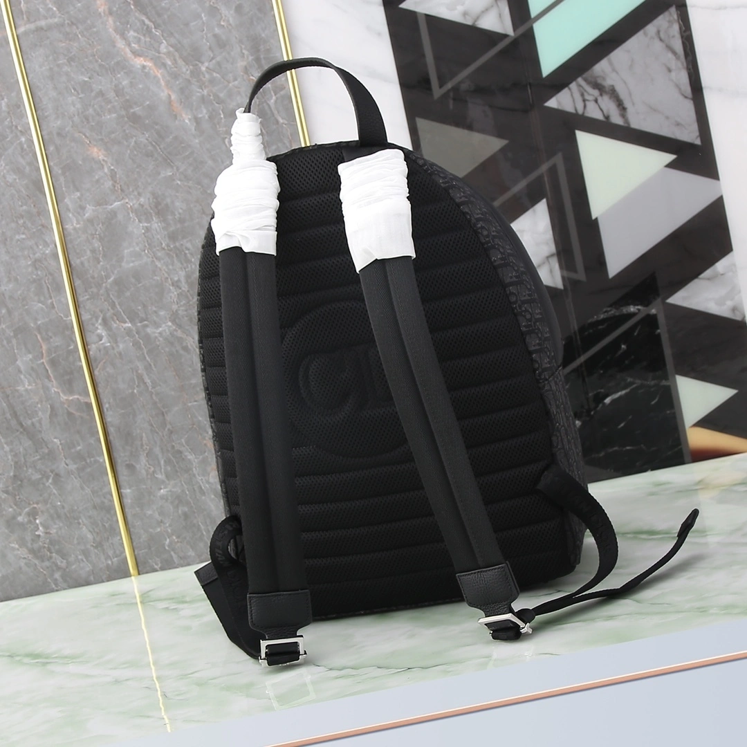 MOMO--4ior 1VOBA088YKY_H00N cowhide item:D-B225H1513