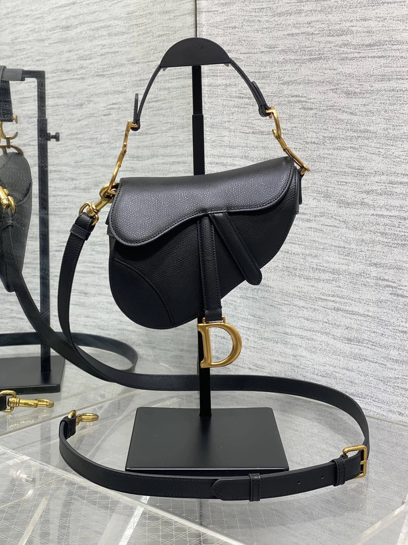 &MOMO- 4ior M0456CBAA_M900 high quality version item：E-B000J1799H