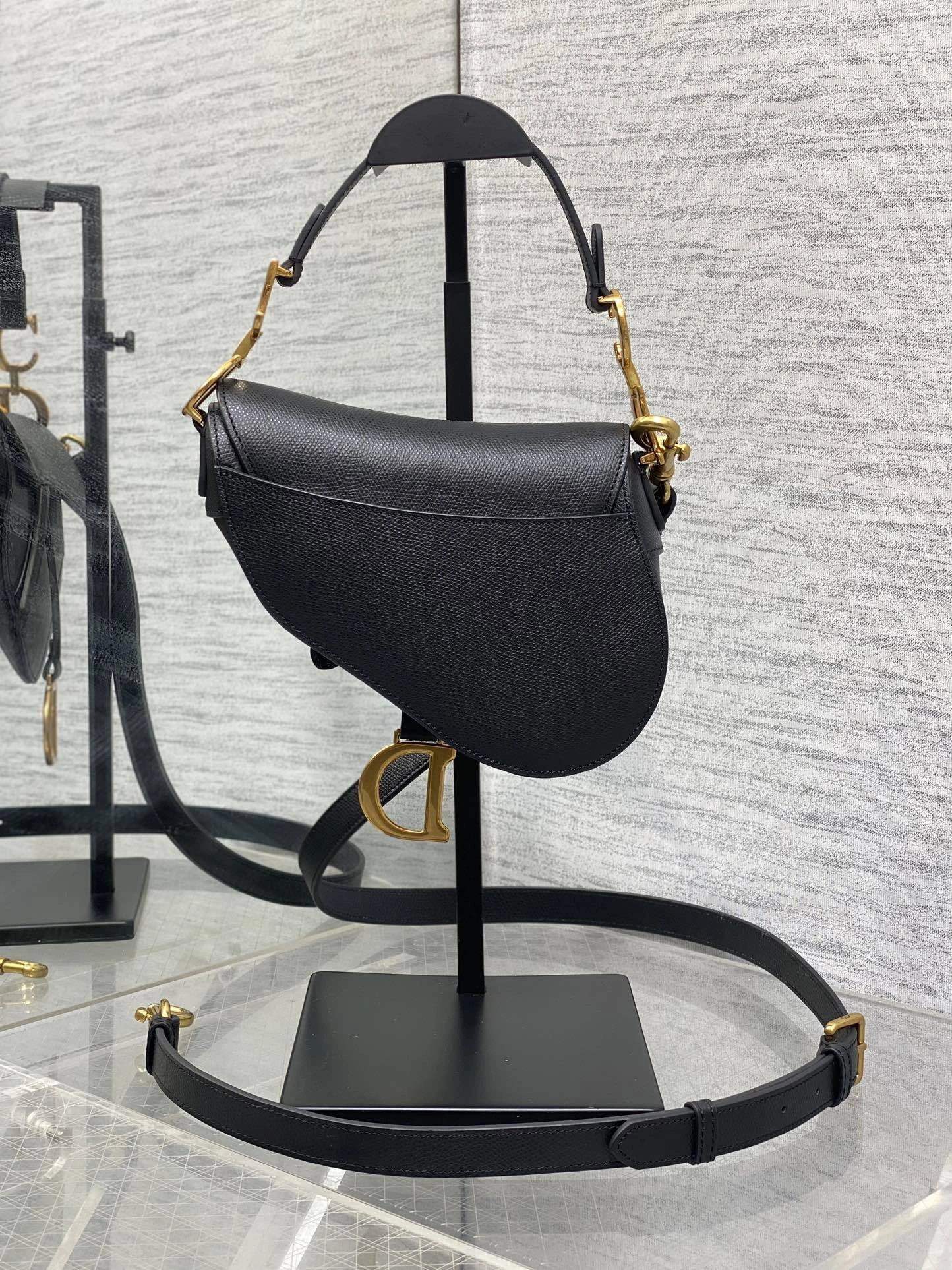 &MOMO- 4ior M0456CBAA_M900 high quality version item：E-B000J1799H
