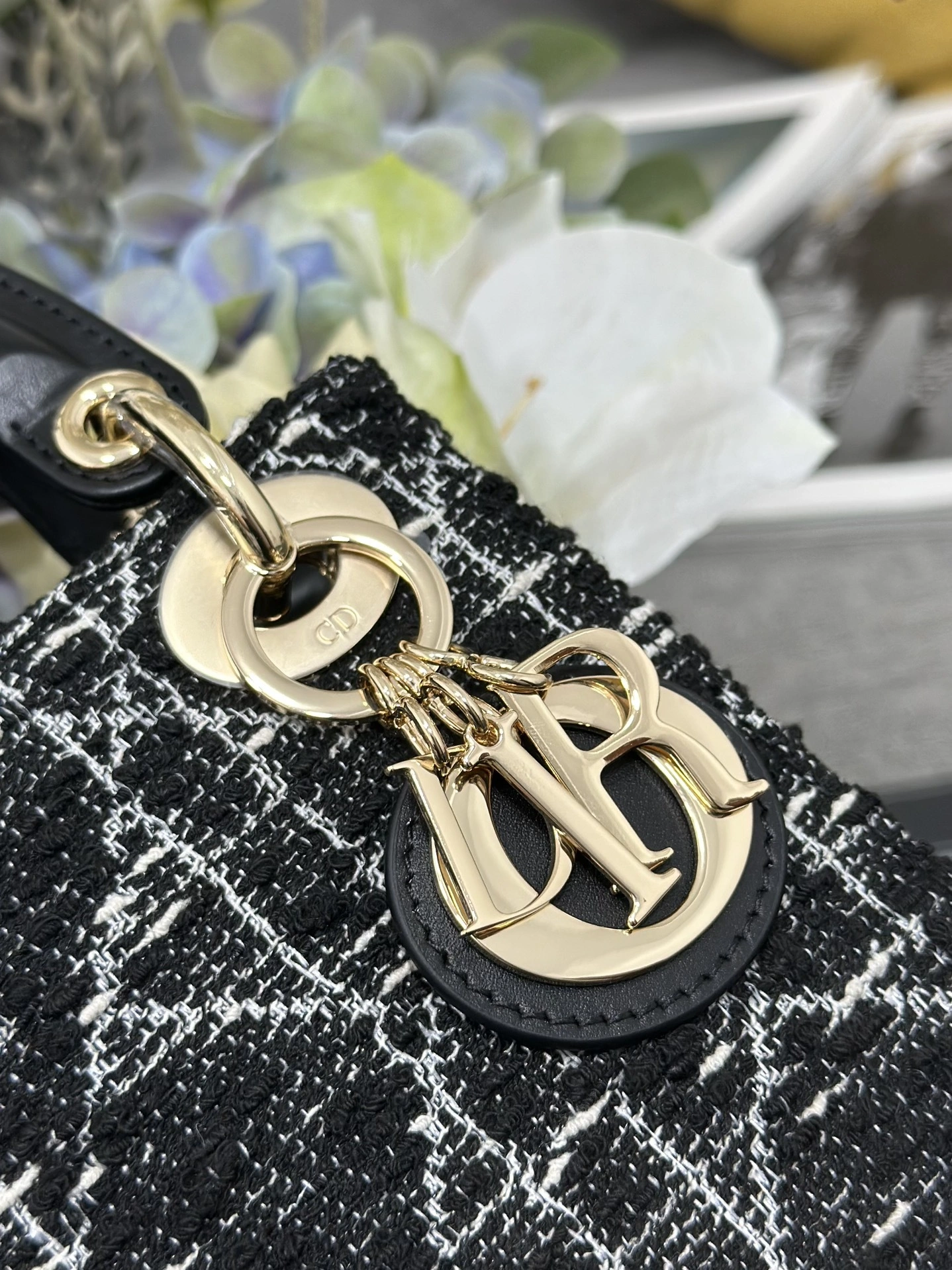 MOMO- 4ior M0505ODIO-M197 high quality version item：E-B063I2452