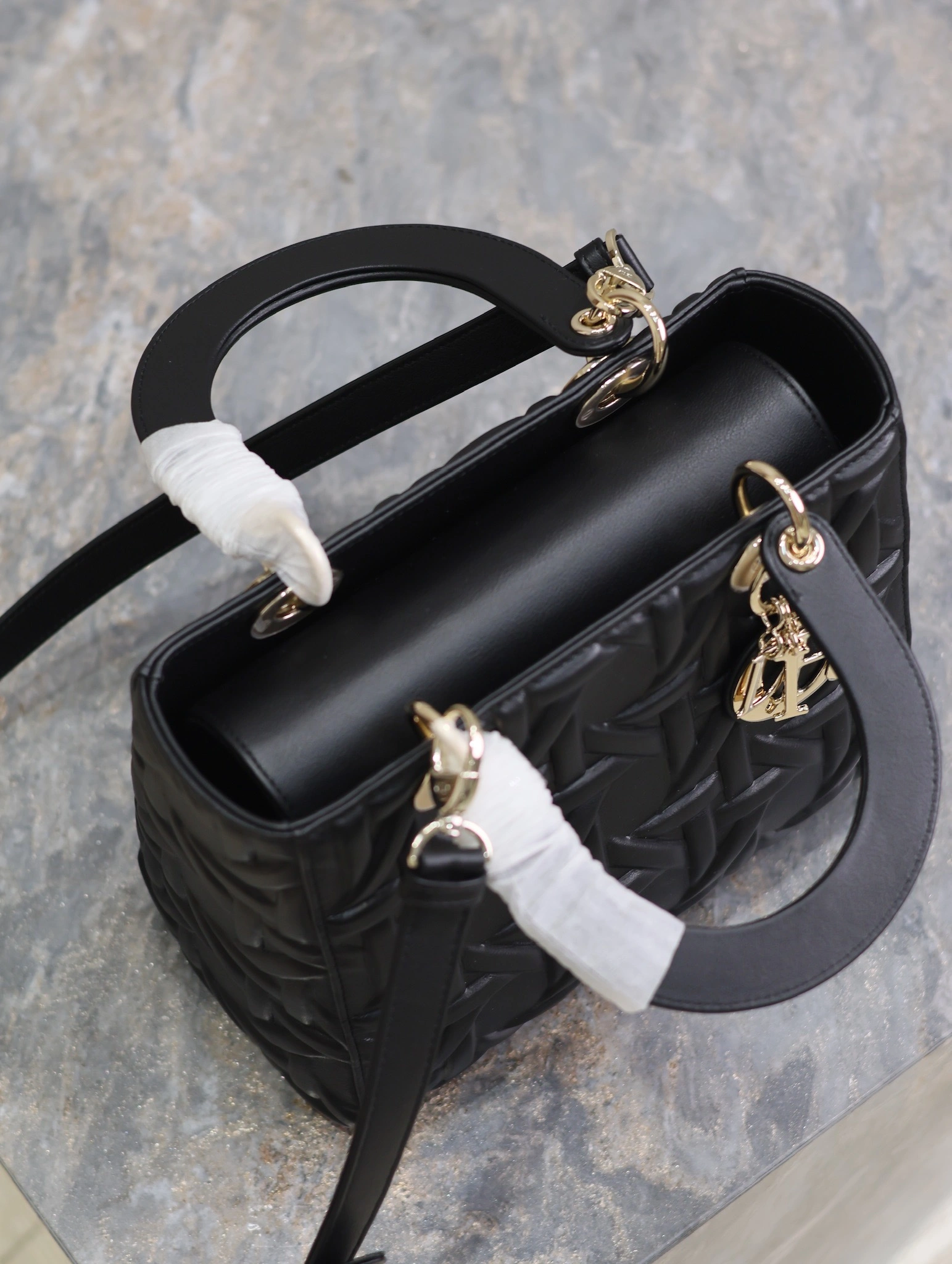 MOMO--4ior M0565OBPJ-M900 high quality version Lady cowhide item:E-B000L2057T