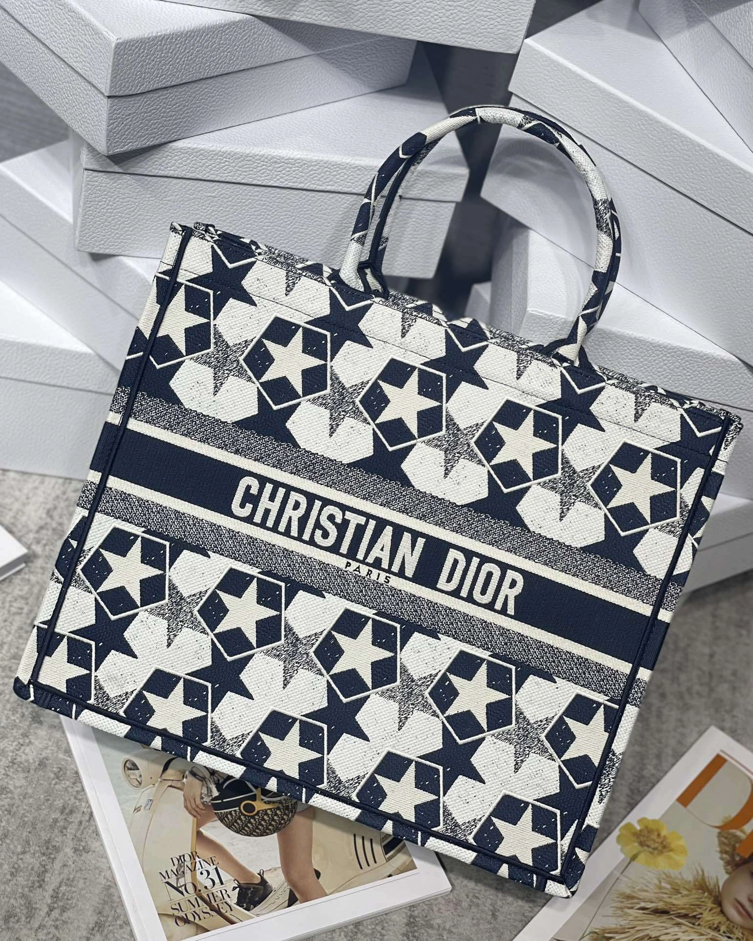 MOMO- 4ior M1286ZTQX-M928 Book Tote high quality version item：E-B063I2449