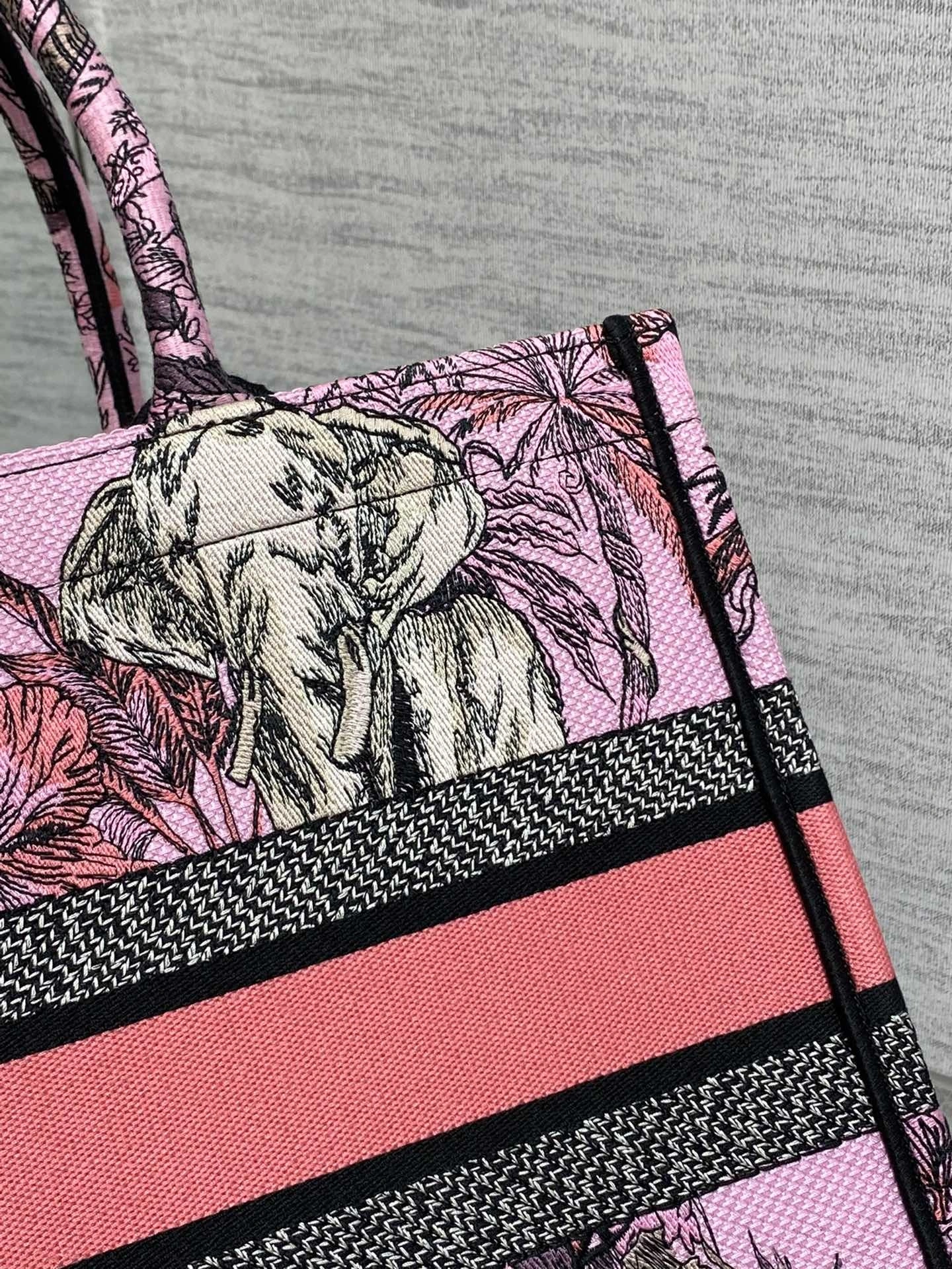 MOMO- 4ior M1296ZEUP-M45E high quality version embroidery item : D-B000J1499H