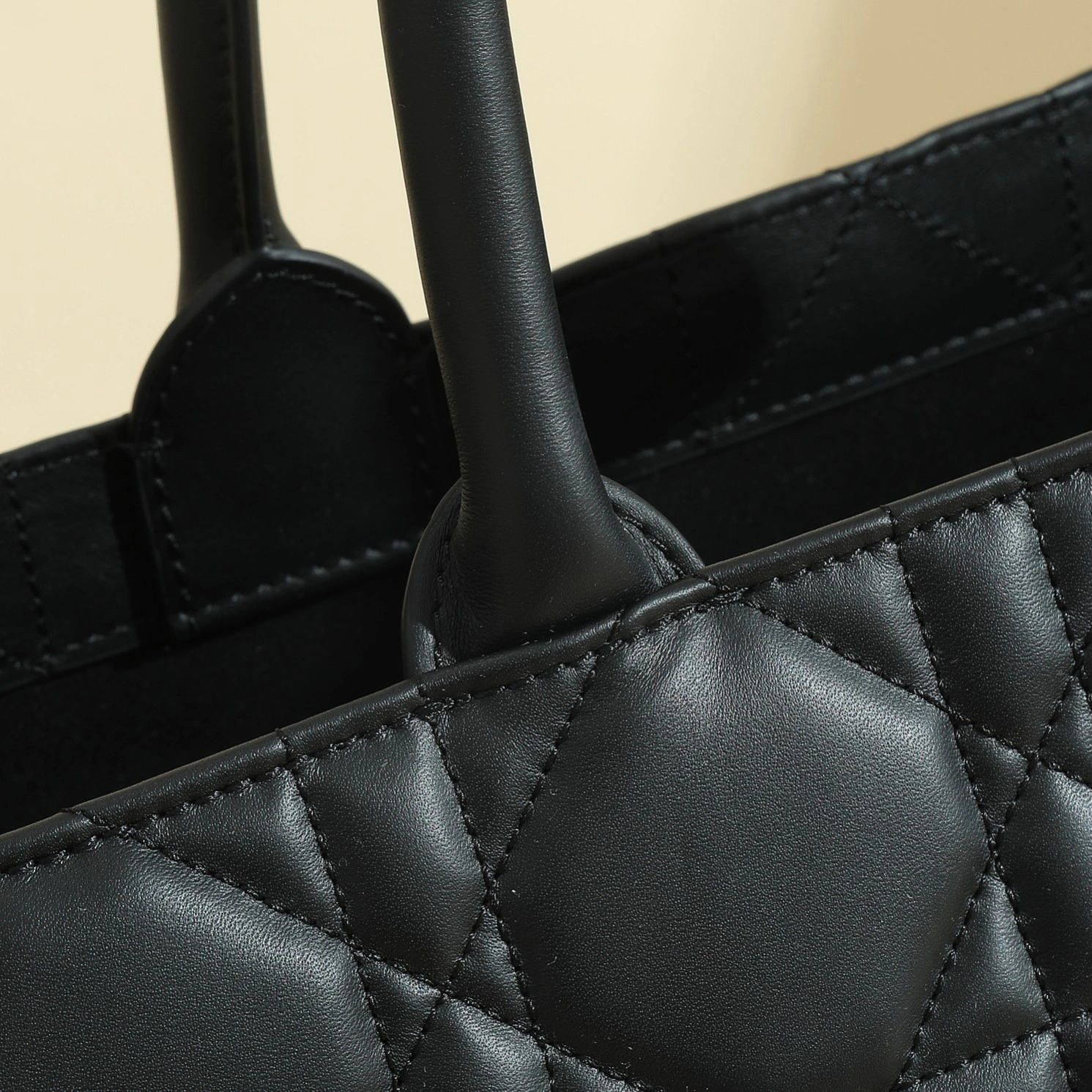 MOMO--4ior M1323OWHP-M900 high quality version cowhide item:E-B000L2062T