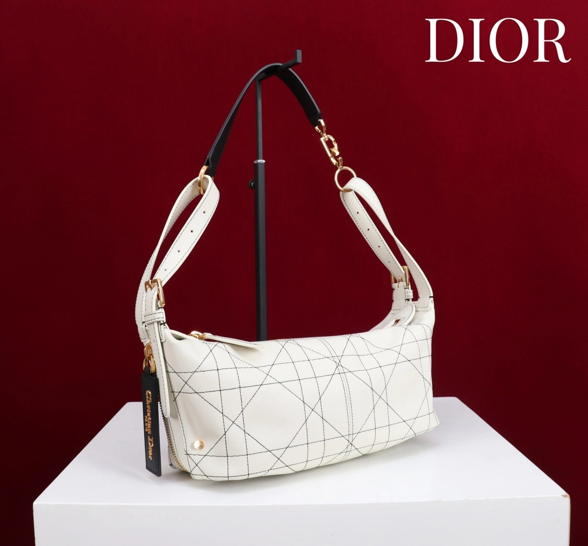 MOMO--4ior M2416UUQB-M041 high quality version D-Journey item:E-B000L2001T
