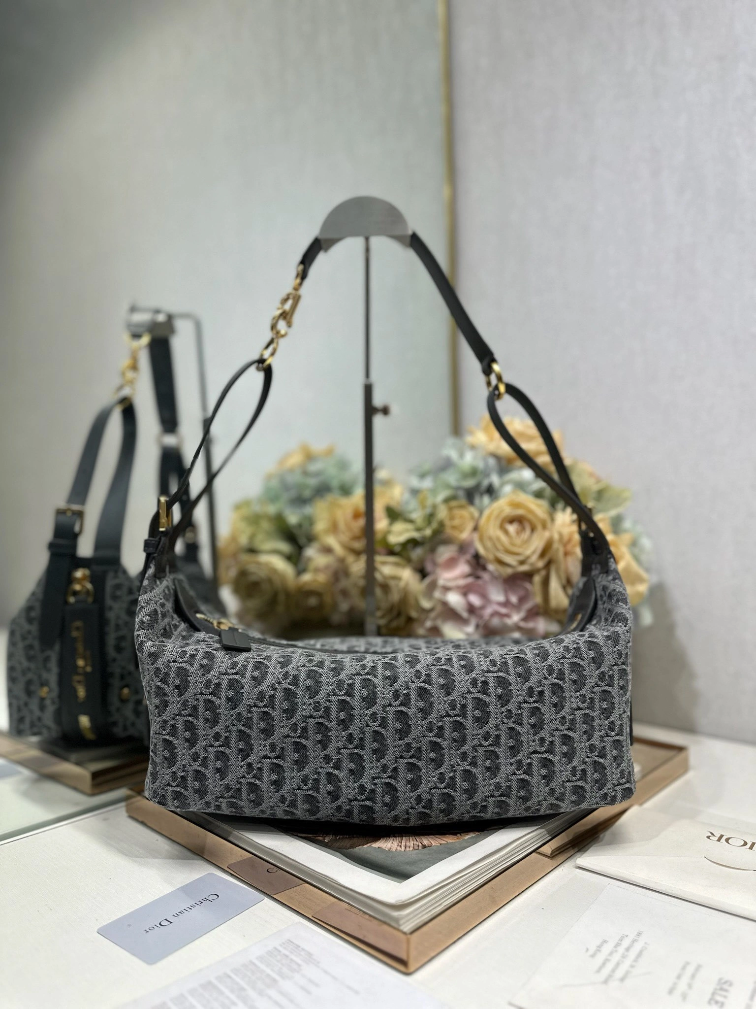 MOMO--4ior M2417UDDK-M932 high quality version D-Journey item:E-B000L2016T