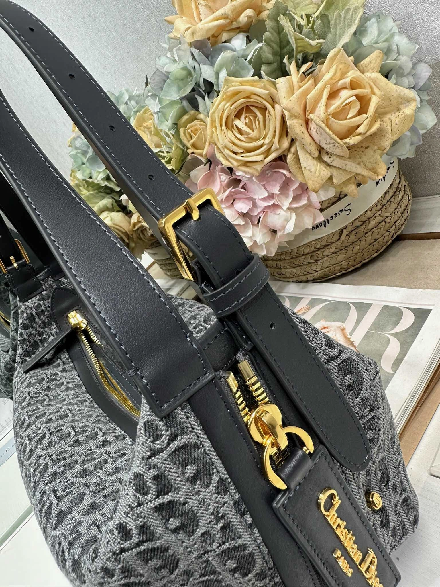 MOMO--4ior M2417UDDK-M932 high quality version D-Journey item:E-B000L2016T