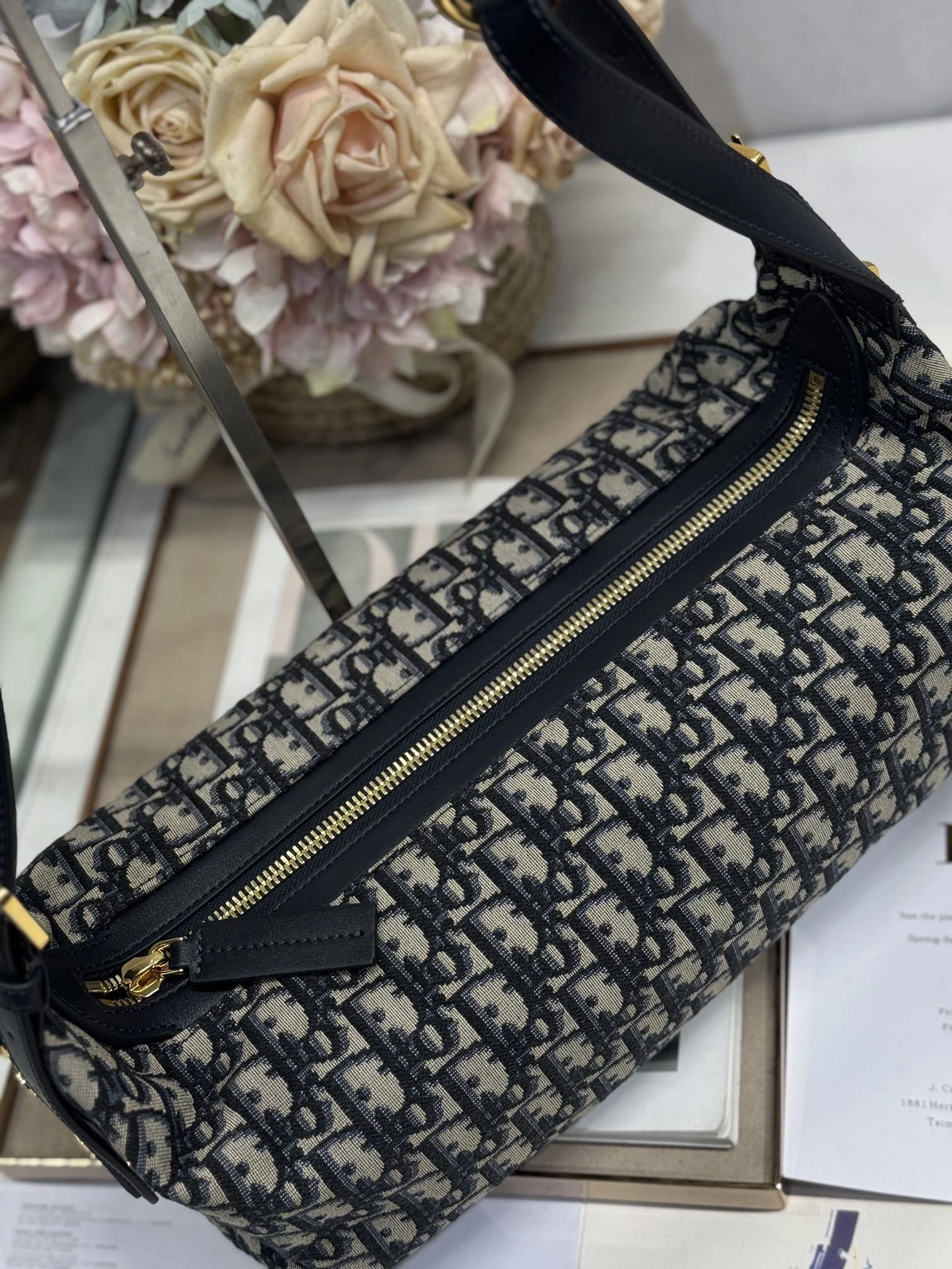 MOMO- 4ior M2417UTZQ-M928 D-Journey high quality version item：E-B063I2456