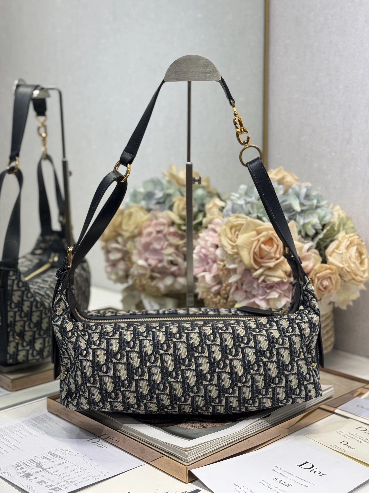 MOMO- 4ior M2417UTZQ-M928 D-Journey high quality version item：E-B063I2456