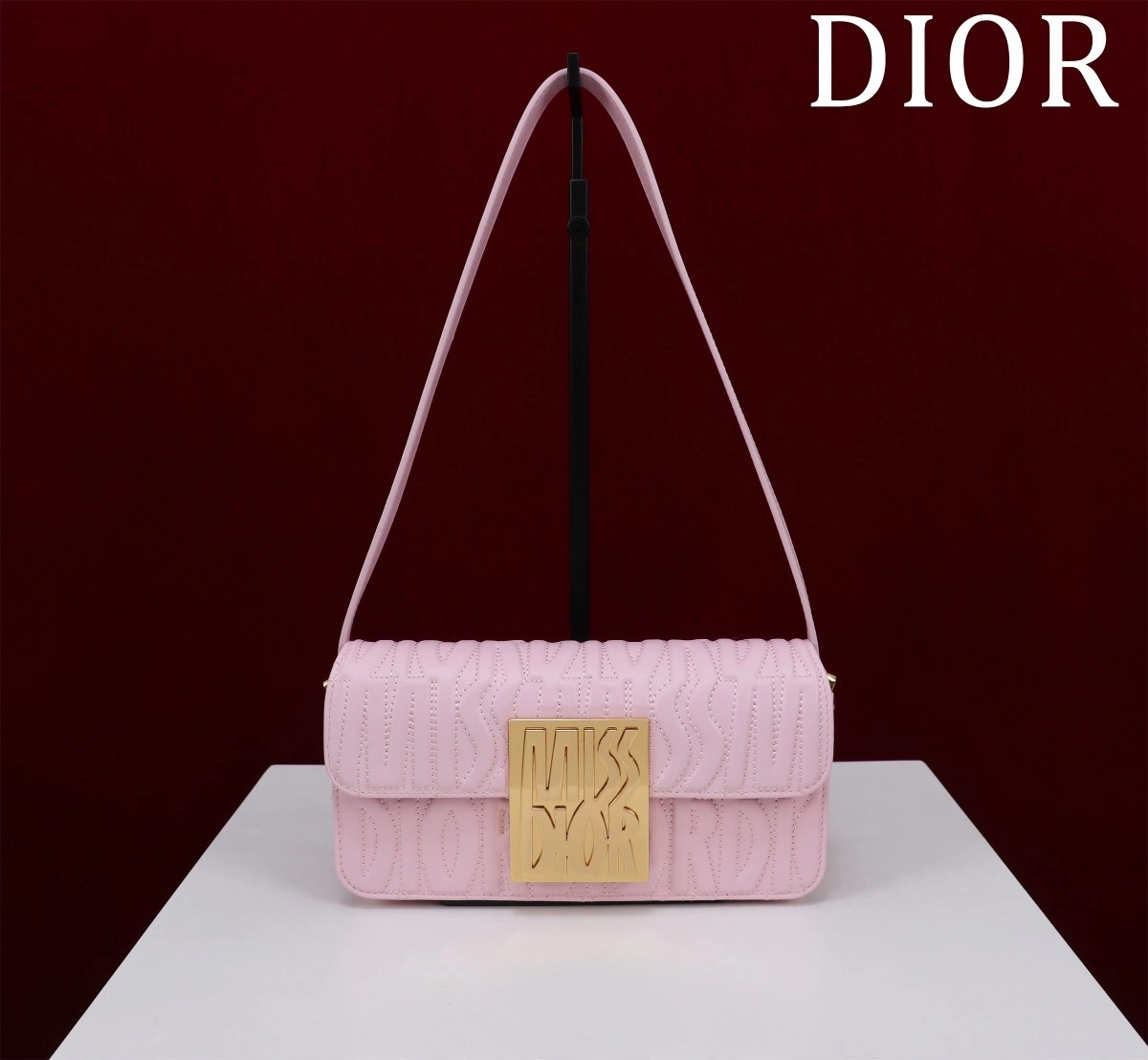 MOMO- 4ior M2610UBOS-M05N Miss Allover high quality version item：E-B063I2462