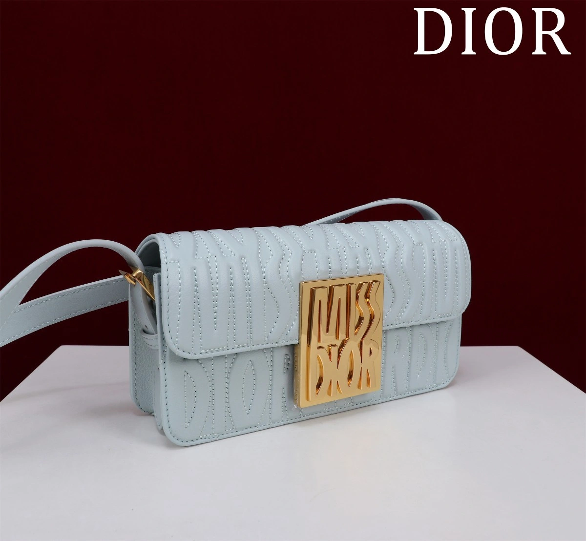 MOMO- 4ior M2610UBOS-M23B Miss Allover high quality version item：E-B063I2463
