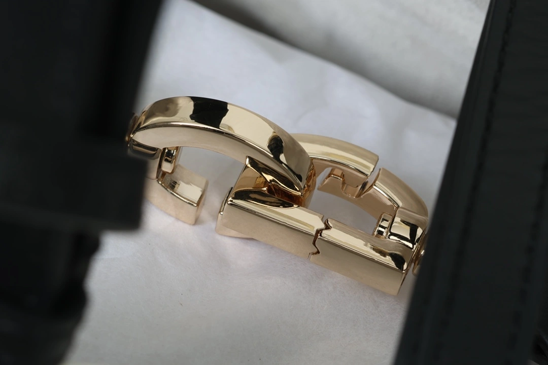 MOMO--4ior M2821OSIY-M38E high quality version cowhide item:E-B000L2067T