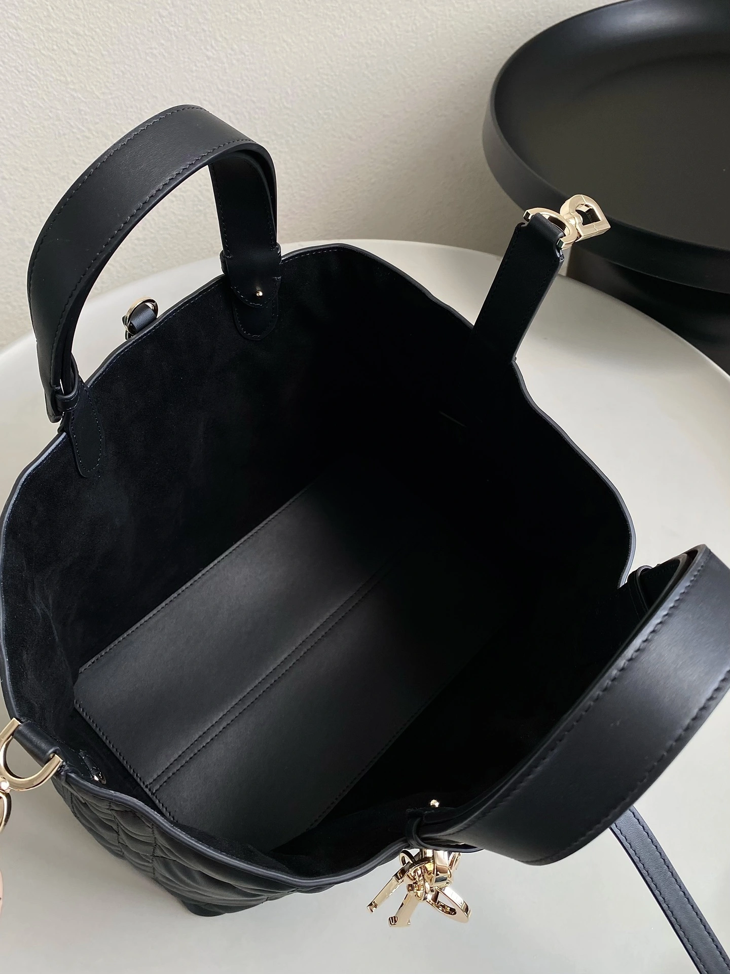MOMO- 4ior M2821OSNW-M900 high quality version toujours item：E-B177I2563